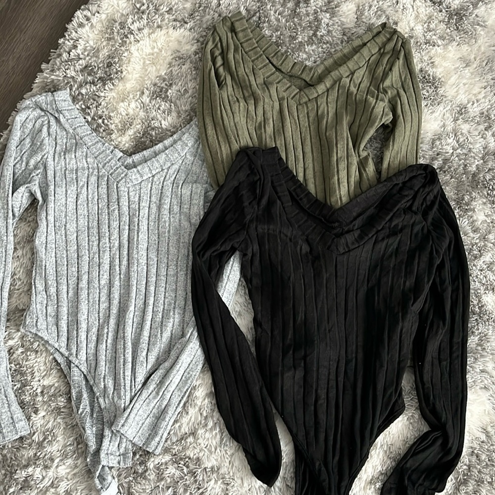 Set of 3 Soft V neck/back Ling Sleeve body suits sz M ,NWT